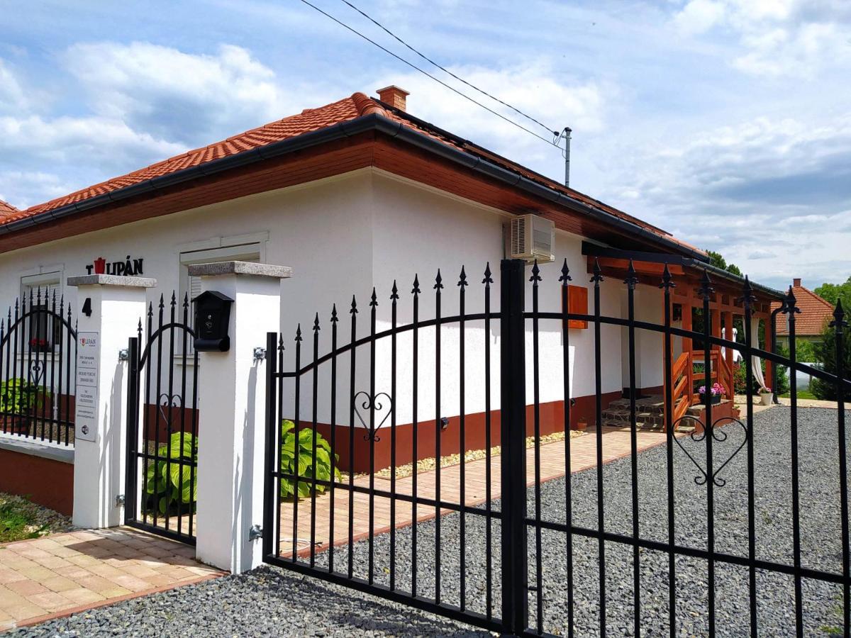 Tulipan Vendeghaz Apartament *