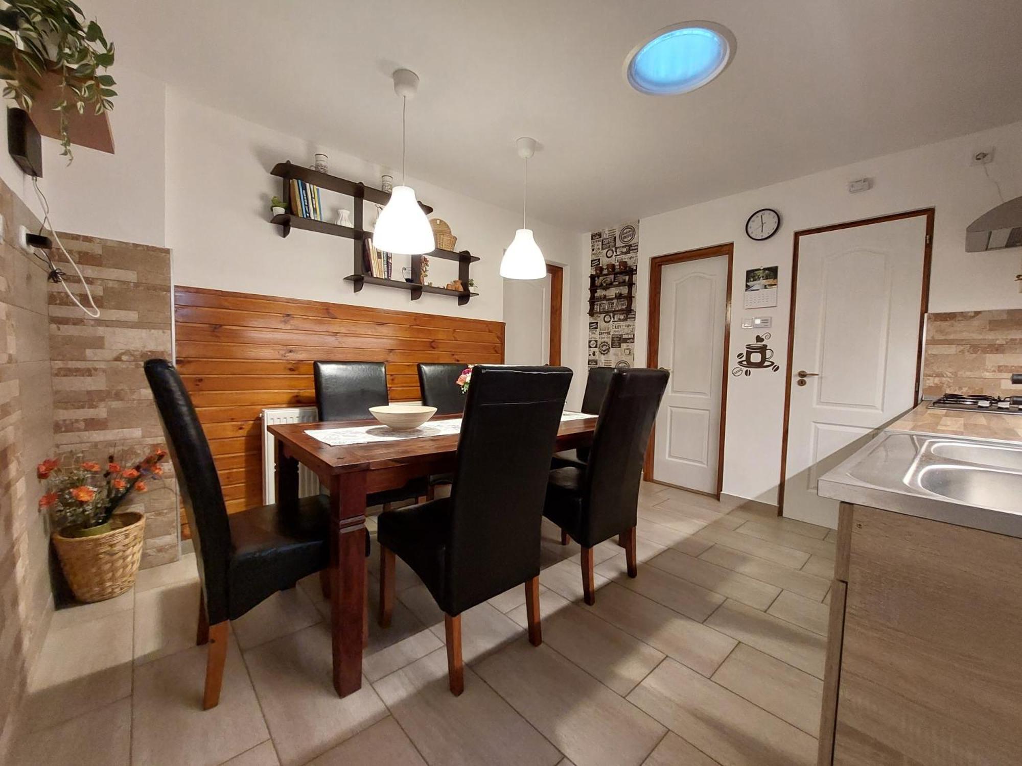 Tulipan Vendeghaz Apartament *