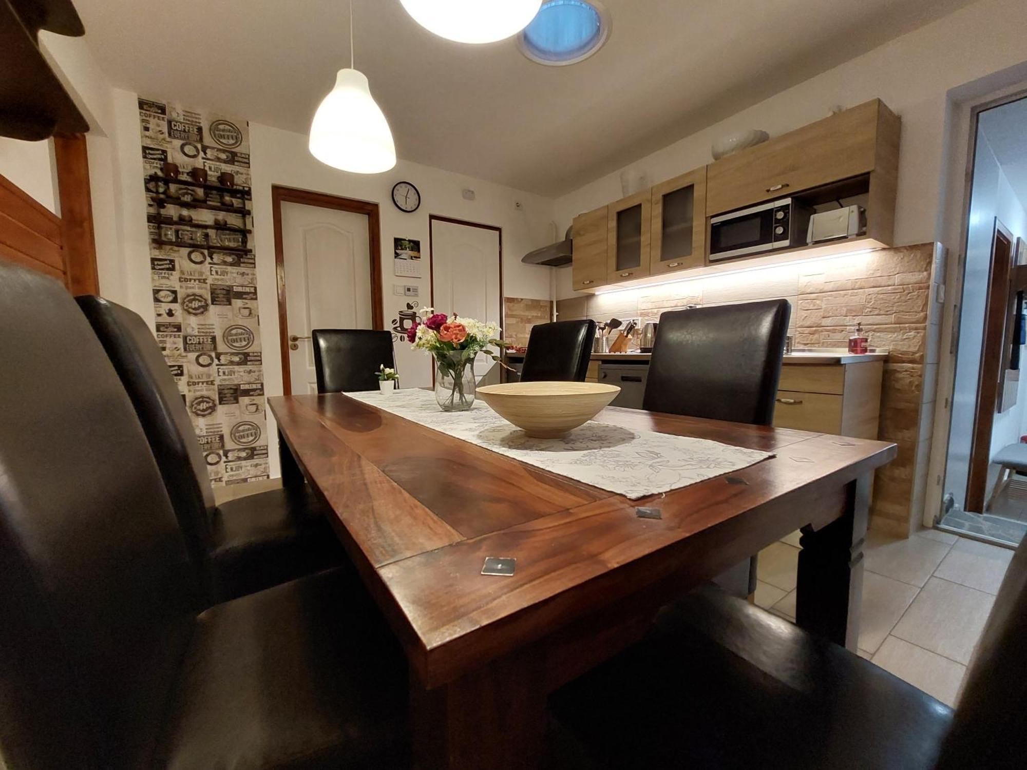 Apartament Tulipan Vendeghaz
