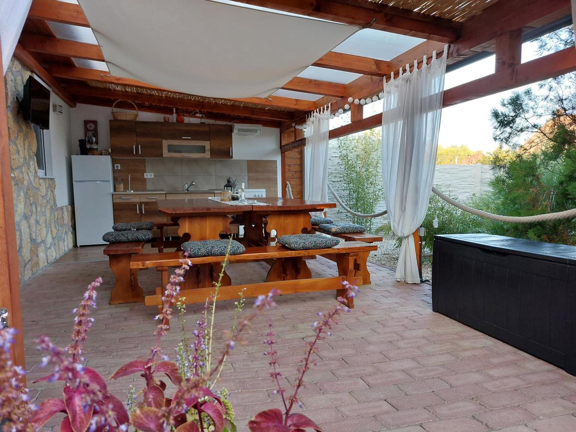 Tulipan Vendeghaz Apartament Sárospatak